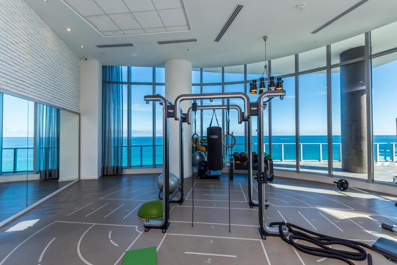 Seashore Resort - 2 Bedroom Right On The Beach Direct Ocean-View With Amenities On The Rooftop هوليوود المظهر الخارجي الصورة