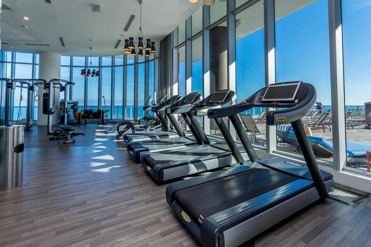 Seashore Resort - 2 Bedroom Right On The Beach Direct Ocean-View With Amenities On The Rooftop هوليوود المظهر الخارجي الصورة